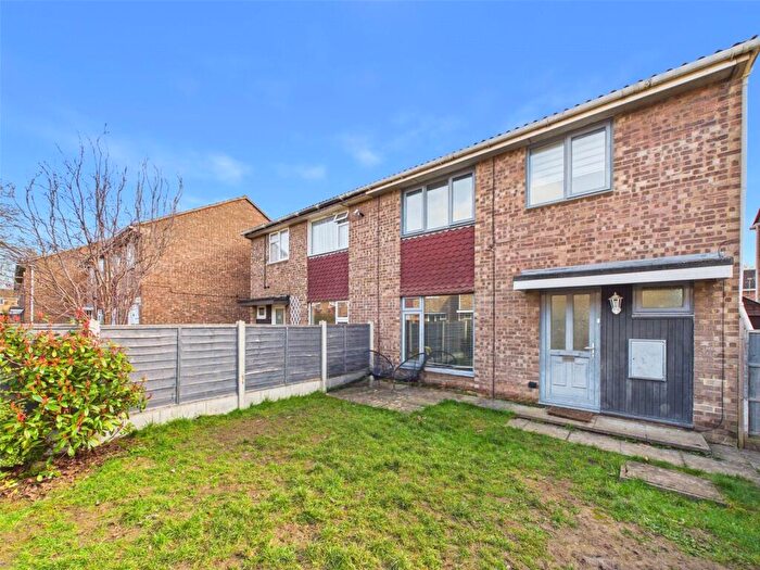 3 Bedroom Semi Detached House For Sale In Joyner Road, Cheltenham, Gloucestershire, GL51