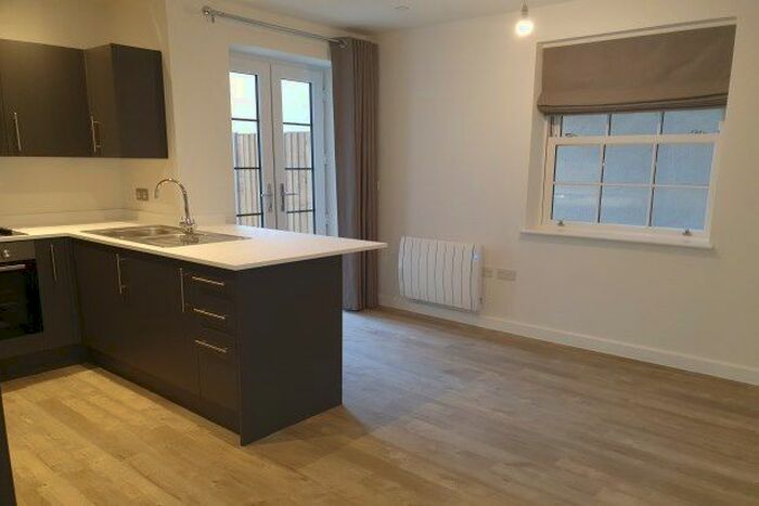 2 Bedroom Flat To Rent In - High Street, Ramsgate, CT11