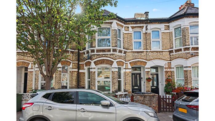 1 Bedroom Flat For Sale In Flat A, Corrance Road, Brixton, London, SW2