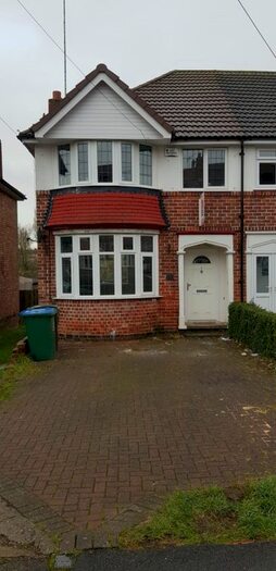 3 Bedroom Semi-Detached House To Rent In Eastlands Grove, Coventry, West Midlands CV5
