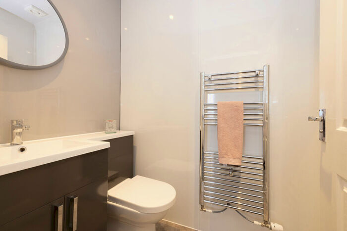 2 Bedroom Flat For Sale In F South Chesters Gardens, Bonnyrigg, EH19