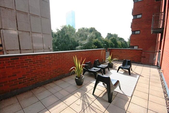 2 Bedroom Apartment To Rent In Rossetti Place, Lower Byrom Street Manchester, M3