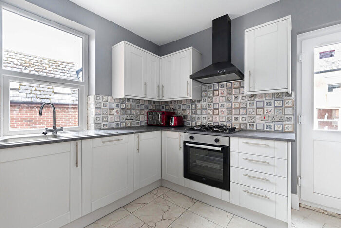 Property To Rent In New Street, Cheltenham, GL50