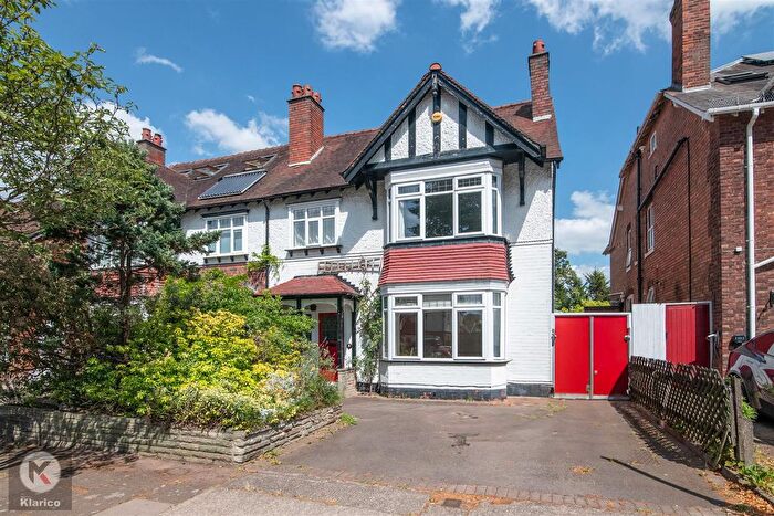 4 Bedroom Semi-Detached House To Rent In Southam Road, Birmingham, B28