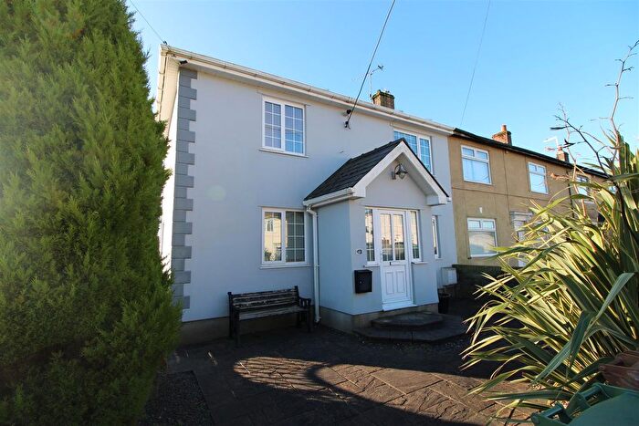 2 Bedroom Semi-Detached House To Rent In Bryn Road, Markham, Blackwood, NP12