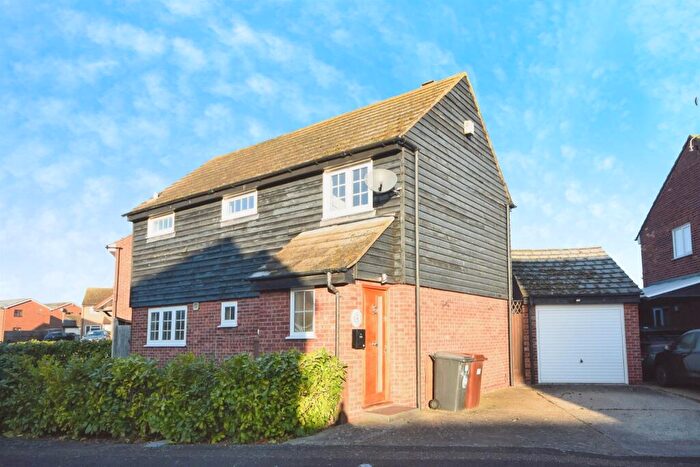 3 Bedroom Detached House For Sale In Hollis Lock, Chelmsford, CM2