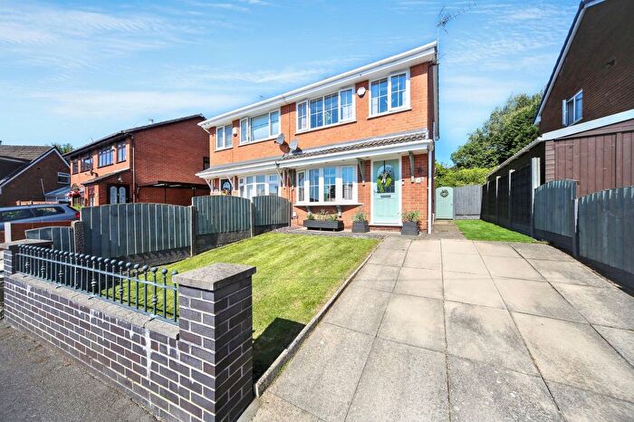 3 Bedroom Semi-Detached House For Sale In Corsock Drive, Wigan, WN1