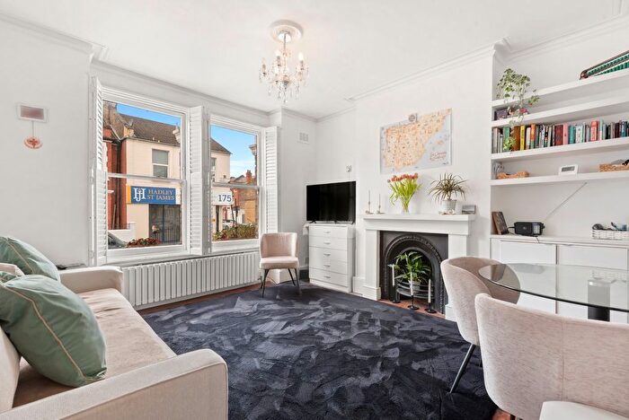 1 Bedroom Flat To Rent In Munster Road, Munster Village, SW6