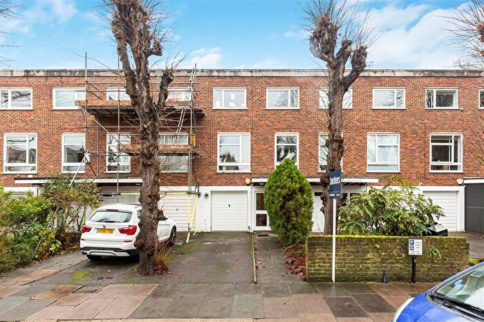 5 Bedroom Terraced House To Rent In Fitzwilliam Avenue, Kew, TW9