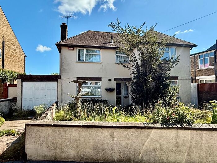 3 Bedroom Detached House For Sale In Newington Road, Ramsgate, Kent, CT12
