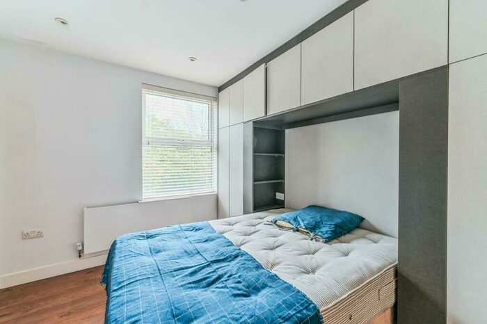 Studio To Rent In London Road, Cr, Thornton Heath, CR7