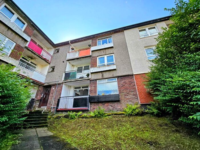 2 Bedroom Flat To Rent In Eriboll Place, Lambhill, Glasgow, G22