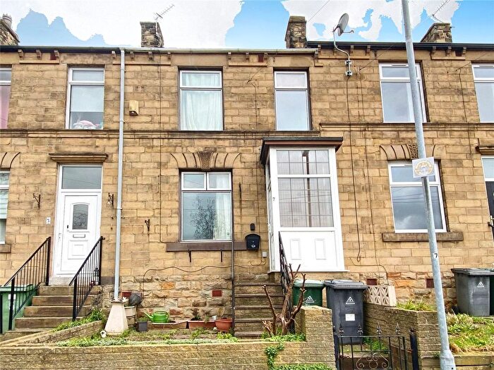 3 Bedroom Terraced House For Sale In Caulms Wood Road, Dewsbury, WF13