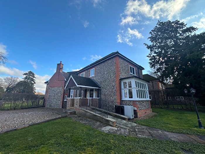 4 Bedroom Property To Rent In Gentle Rise, Lakenheath, IP27