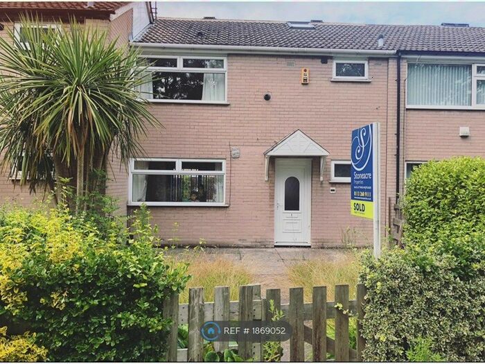 3 Bedroom Terraced House To Rent In Hebden Path, Leeds, LS14