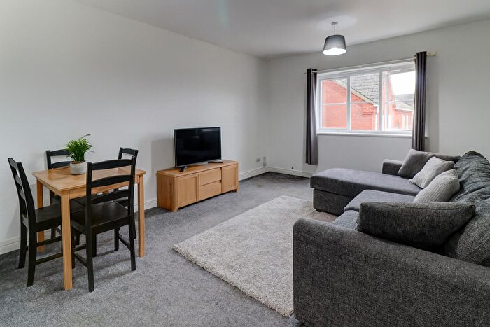 2 Bedroom Flat To Rent In Gas Street, Leamington Spa, CV31