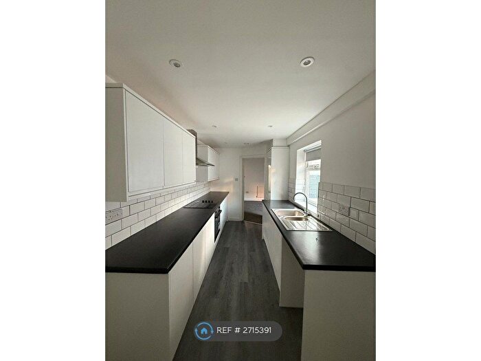 3 Bedroom Terraced House To Rent In Essex Street, Middlesbrough, TS1