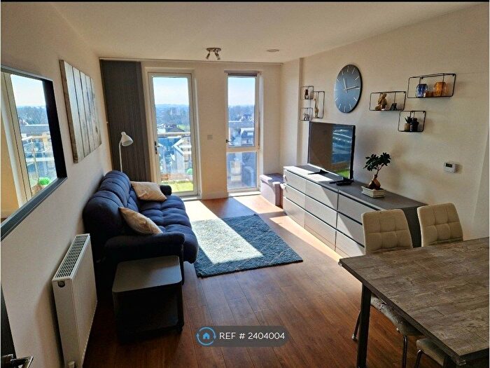 1 Bedroom Flat To Rent In Colonnade Gardens, London, W3