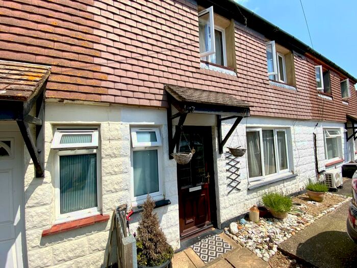 3 Bedroom House To Rent In Oaktree Avenue, Maidstone, ME15