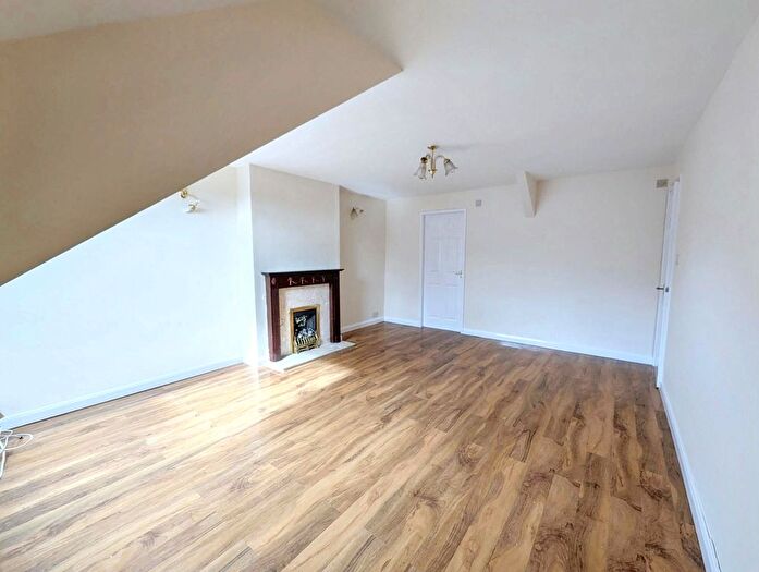 3 Bedroom Flat To Rent In New Front Street, Tanfield Lea, Stanley, DH9