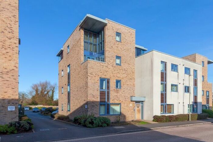 2 Bedroom Apartment To Rent In Coach House Mews, Bicester, OX26