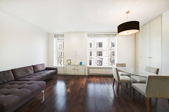 1 Bedroom Flat To Rent In Eardley Crescent, Earls Court, SW5