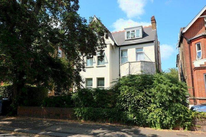 1 Bedroom Flat To Rent In Madeley Road, Ealing, London., W5