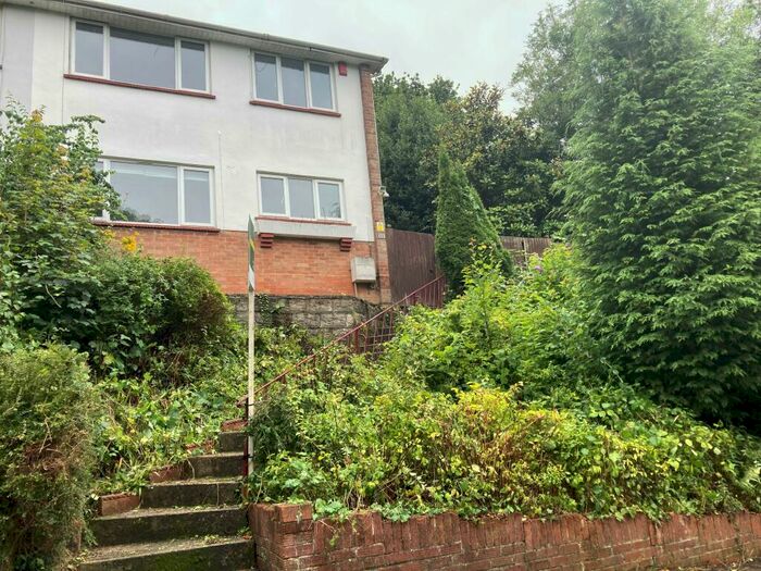 3 Bedroom Semi-Detached House To Rent In Copperfield Road, Southampton, SO16