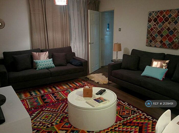 3 Bedroom Terraced House To Rent In Haydock Avenue, Sale, M33