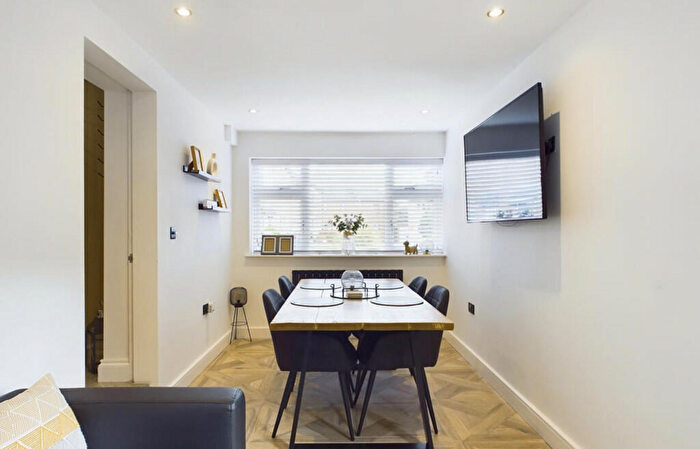 3 Bedroom End Of Terrace House For Sale In Naomi Close, Blacon, Chester, CH1