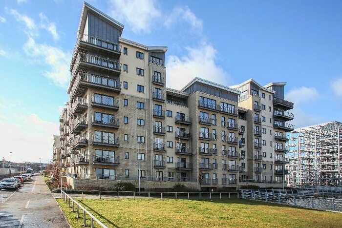 2 Bedroom Flat To Rent In Merlin Avenue, Granton, Edinburgh, EH5