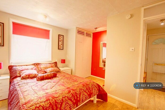 1 Bedroom Flat To Rent In Coronation Street, Cambridge, CB2