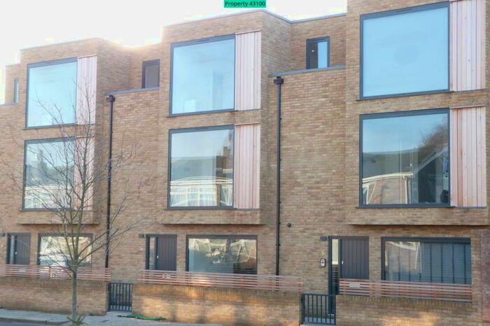 4 Bedroom Terraced House To Rent In Balham New Road, London, SW12