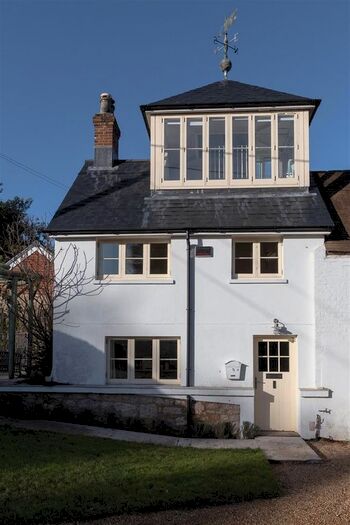 2 Bedroom Cottage To Rent In Hamstead Drive, Hamstead, Yarmouth, PO41