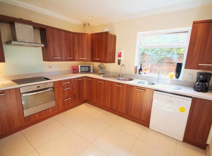 6 Bedroom Property To Rent In Gordon Avenue, Southampton, SO14