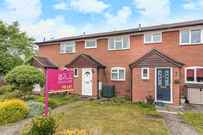 3 Bedroom Terraced House To Rent In Fleet Close, Wokingham, RG41