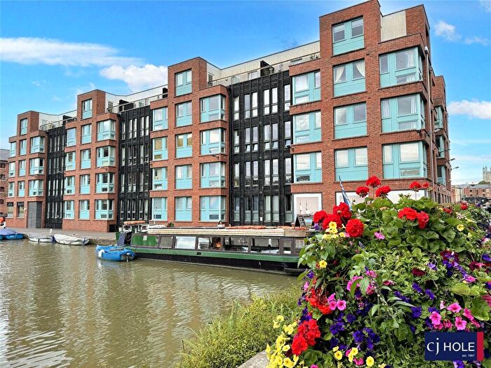 1 Bedroom Apartment To Rent In The Barge Arm, Gloucester Docks, Gloucester, GL1