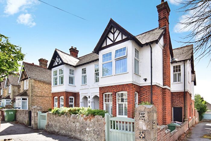 5 Bedroom Semi Detached House For Sale In St. Lukes Road, Maidstone, ME14