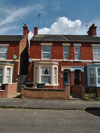 2 Bedroom Semi-Detached House To Rent In Pytchley Road, Rushden, NN10