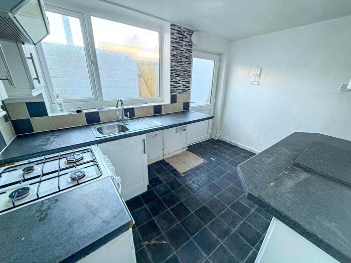 3 Bedroom End Of Terrace House For Sale In Dale Street, Haslingden, Rossendale, BB4