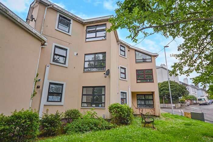 3 Bedroom Maisonette To Rent In Melbourne Street, Exeter, EX2