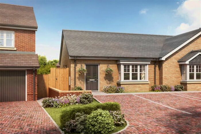 2 Bedroom Bungalow To Rent In Vines Cross Way, Skelmersdale WN8