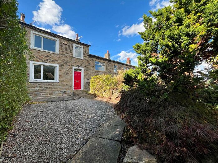 3 Bedroom Terraced House For Sale In Greenhead Lane, Huddersfield, HD5