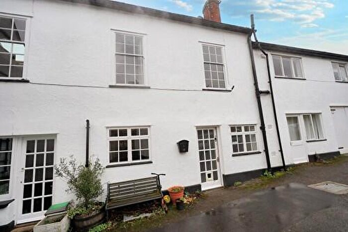 3 Bedroom Terraced House To Rent In Red Lion Court, High Street, Much Hadham, SG10