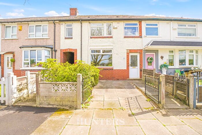 3 Bedroom Terraced House For Sale In Kelvin Avenue, Middleton, Manchester, M24