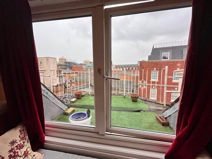 1 Bedroom Flat For Sale In Albert Road, Bournemouth Town Centre, BH1