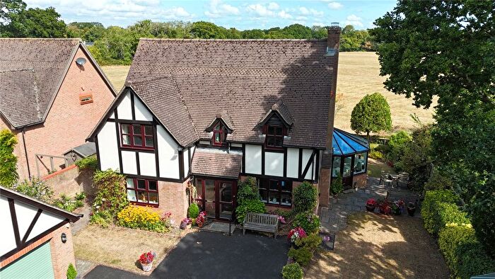 4 Bedroom Detached House For Sale In East Lane, Everton, Lymington, Hampshire, SO41