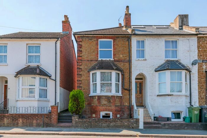 4 Bedroom End Of Terrace House To Rent In Denzil Road, Guildford, GU2