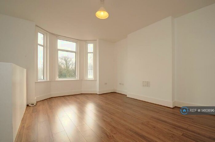 2 Bedroom Flat To Rent In Leicester Road, Croydon, CR0