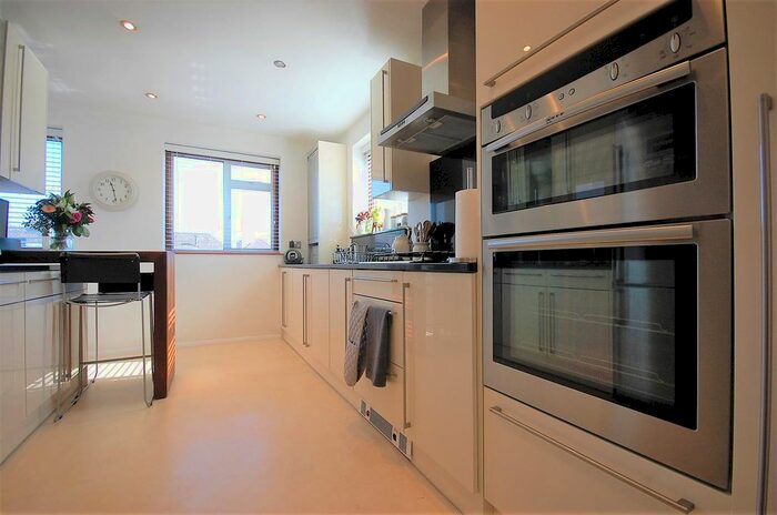 2 Bedroom Maisonette To Rent In Fairfield Court, Ruislip, Middlesex, HA4